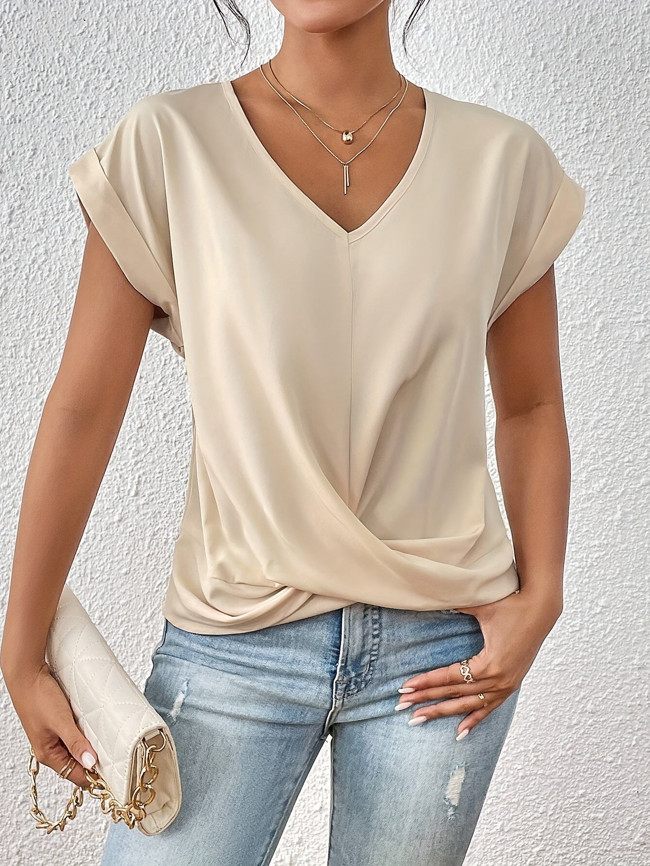 Clea | Casual Sweetheart Neckline T-Shirt